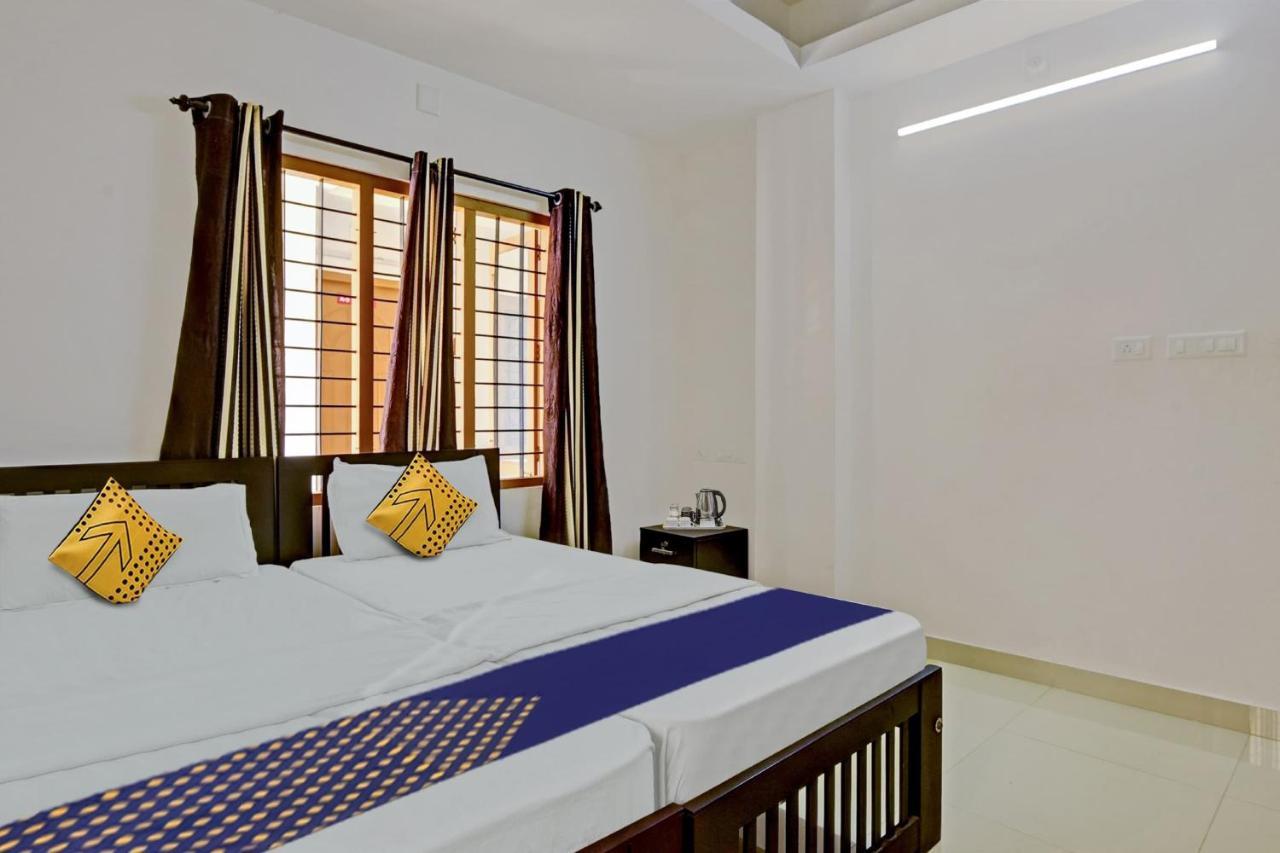 Hotel O Royal Residency Erattupetta Exterior photo